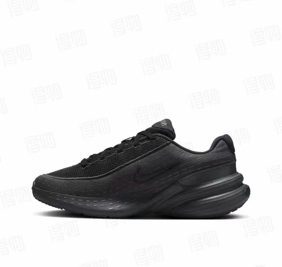 Nike Uplift SC（F99）