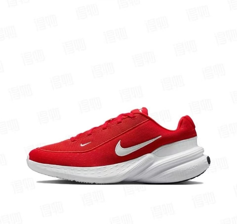 Nike Uplift SC（F99）
