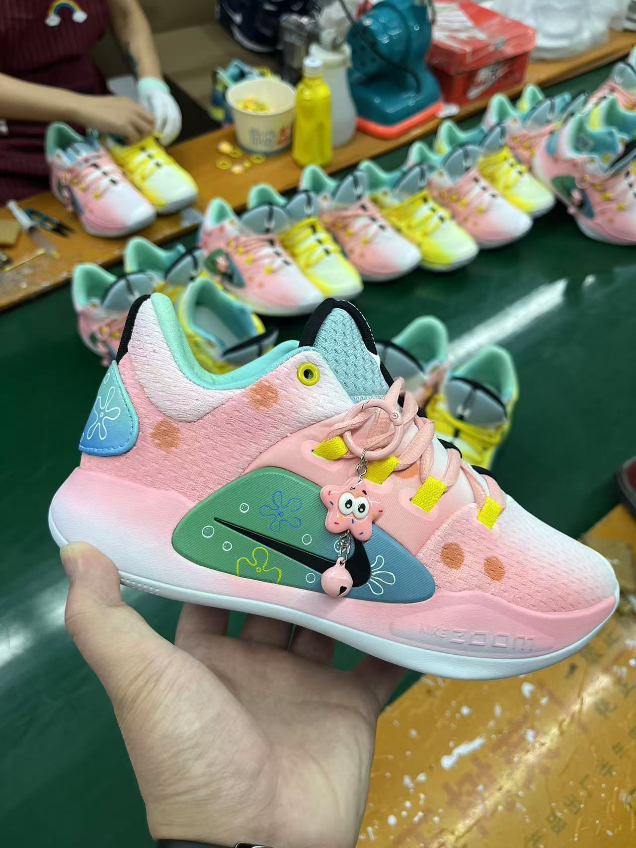 2018 Nike Hyperdunk Low 内置双气垫