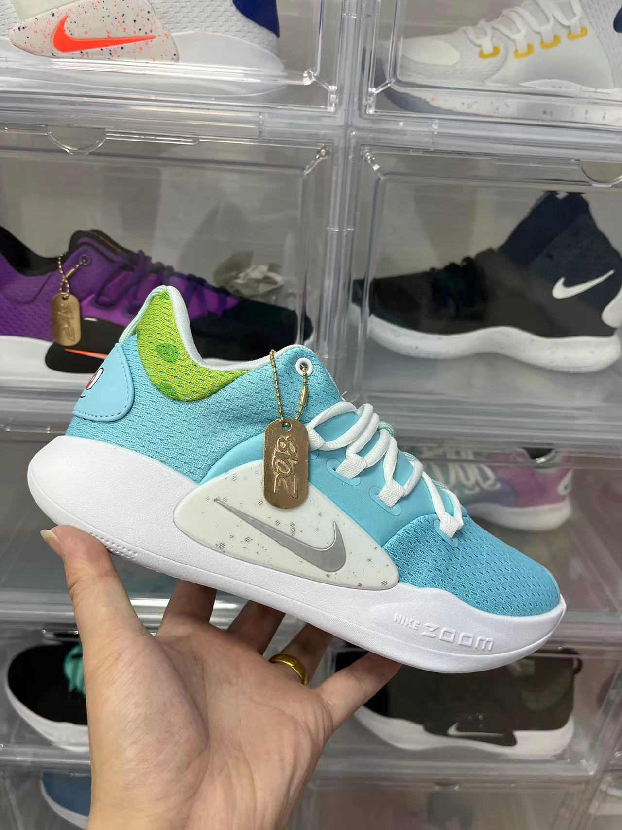 2018 Nike Hyperdunk Low 内置双气垫