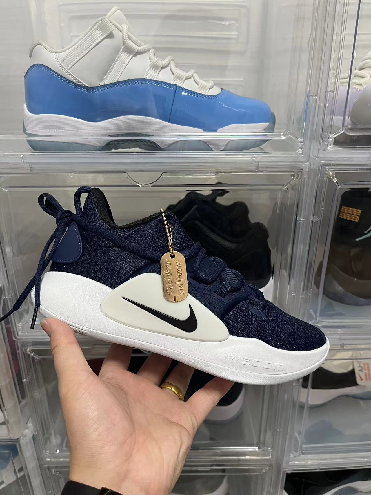 2018 Nike Hyperdunk Low 内置双气垫