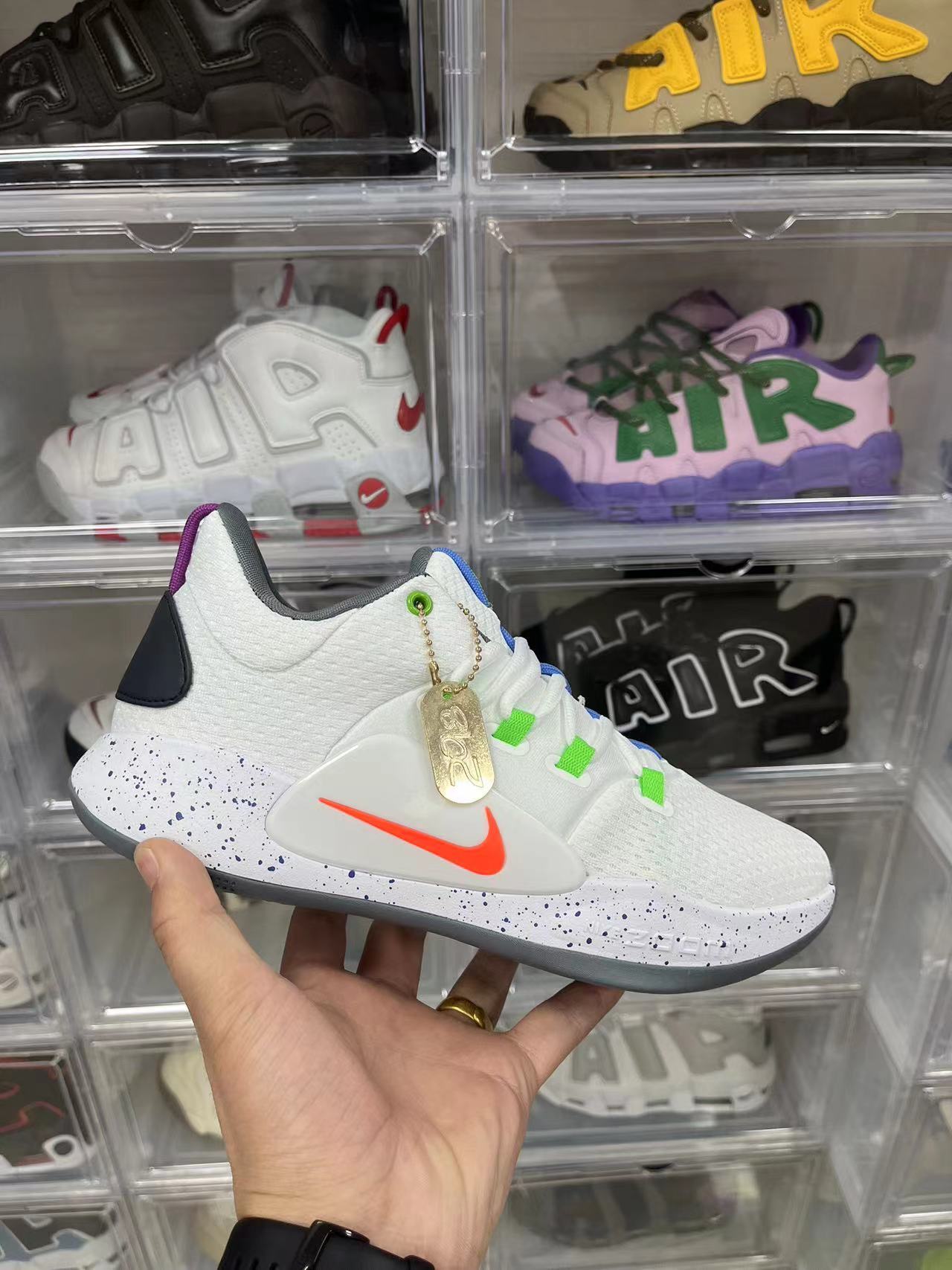 2018 Nike Hyperdunk Low 内置双气垫