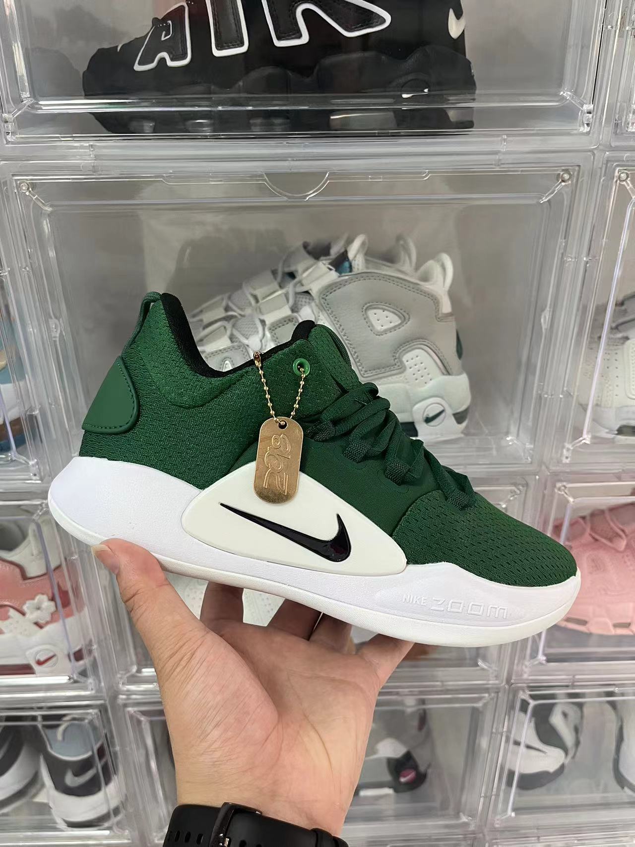 2018 Nike Hyperdunk Low 内置双气垫
