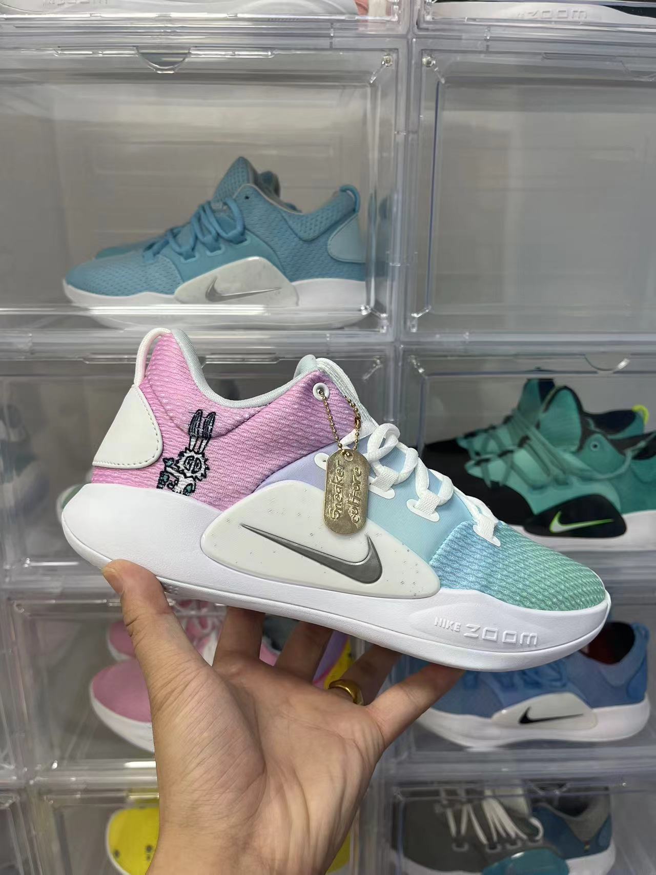 2018 Nike Hyperdunk Low 内置双气垫
