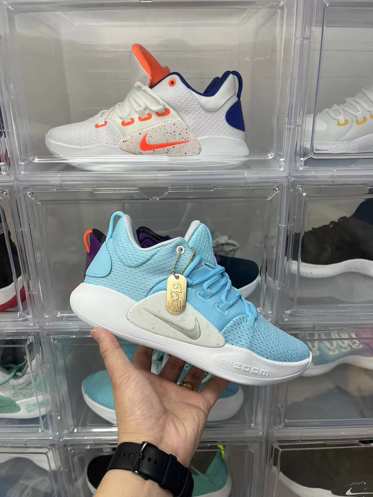 2018 Nike Hyperdunk Low 内置双气垫