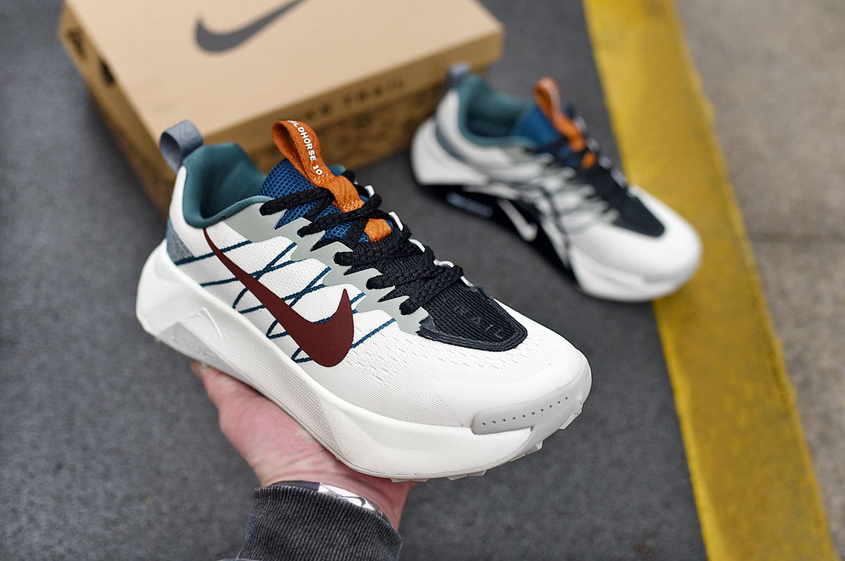 Nike React X Wildhorse 10 (B52）