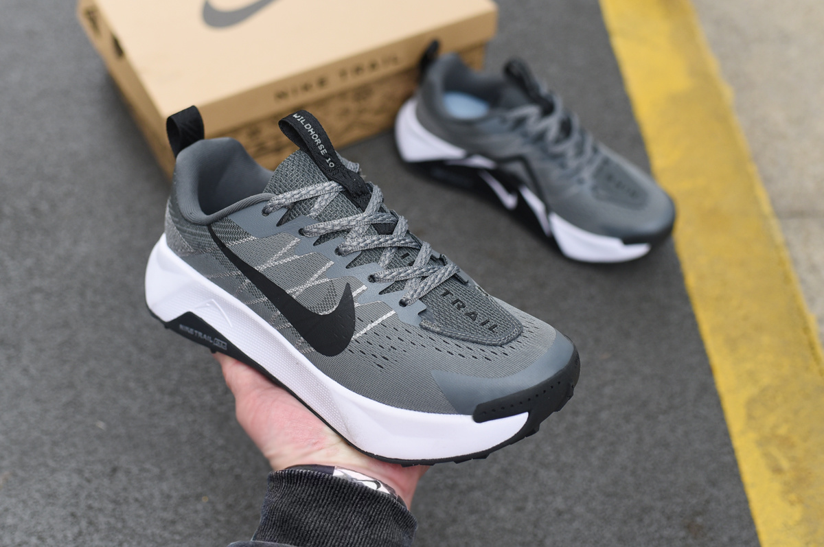 Nike React X Wildhorse 10 (B52）