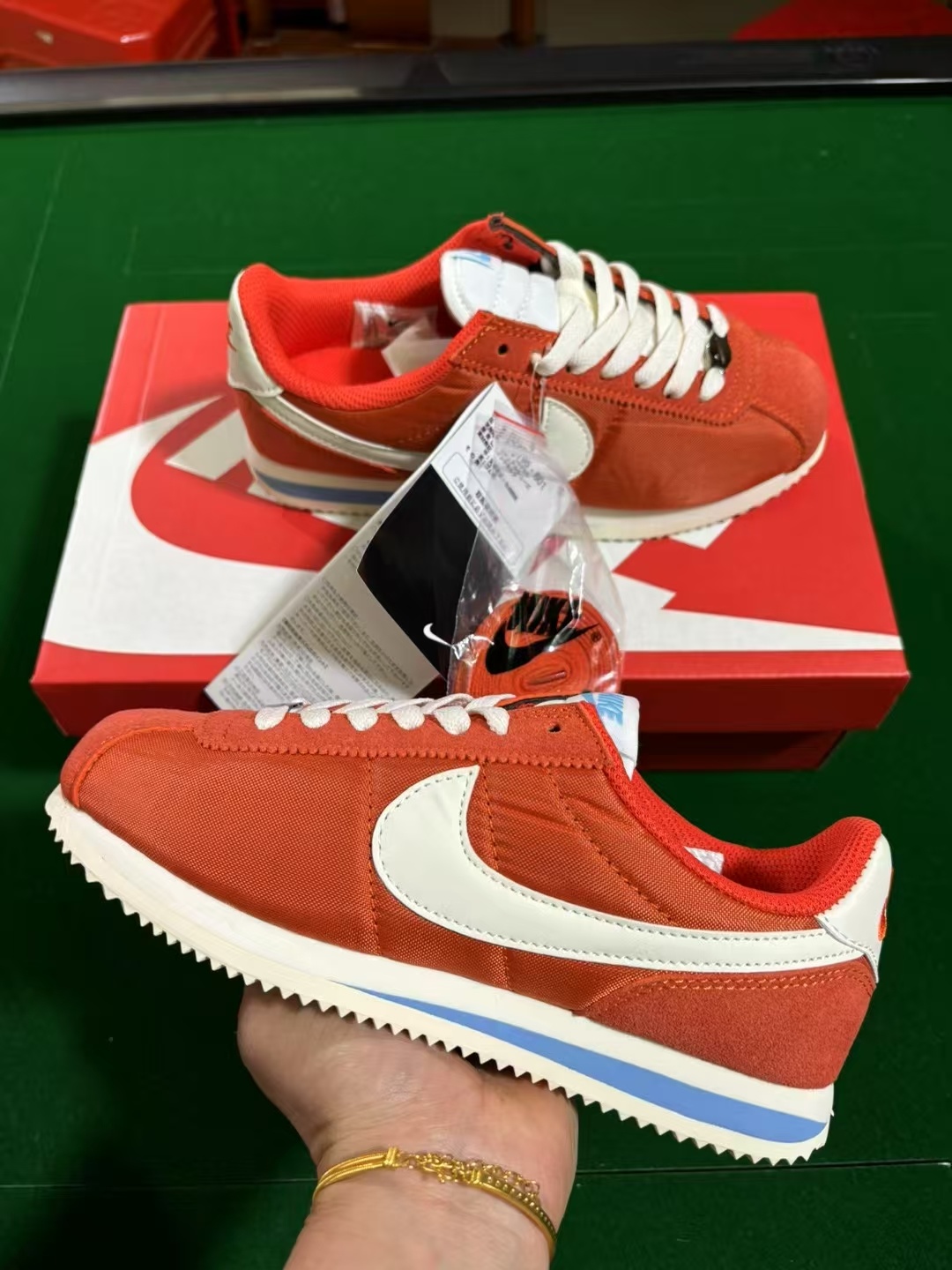 Nike Cortez（H-15）