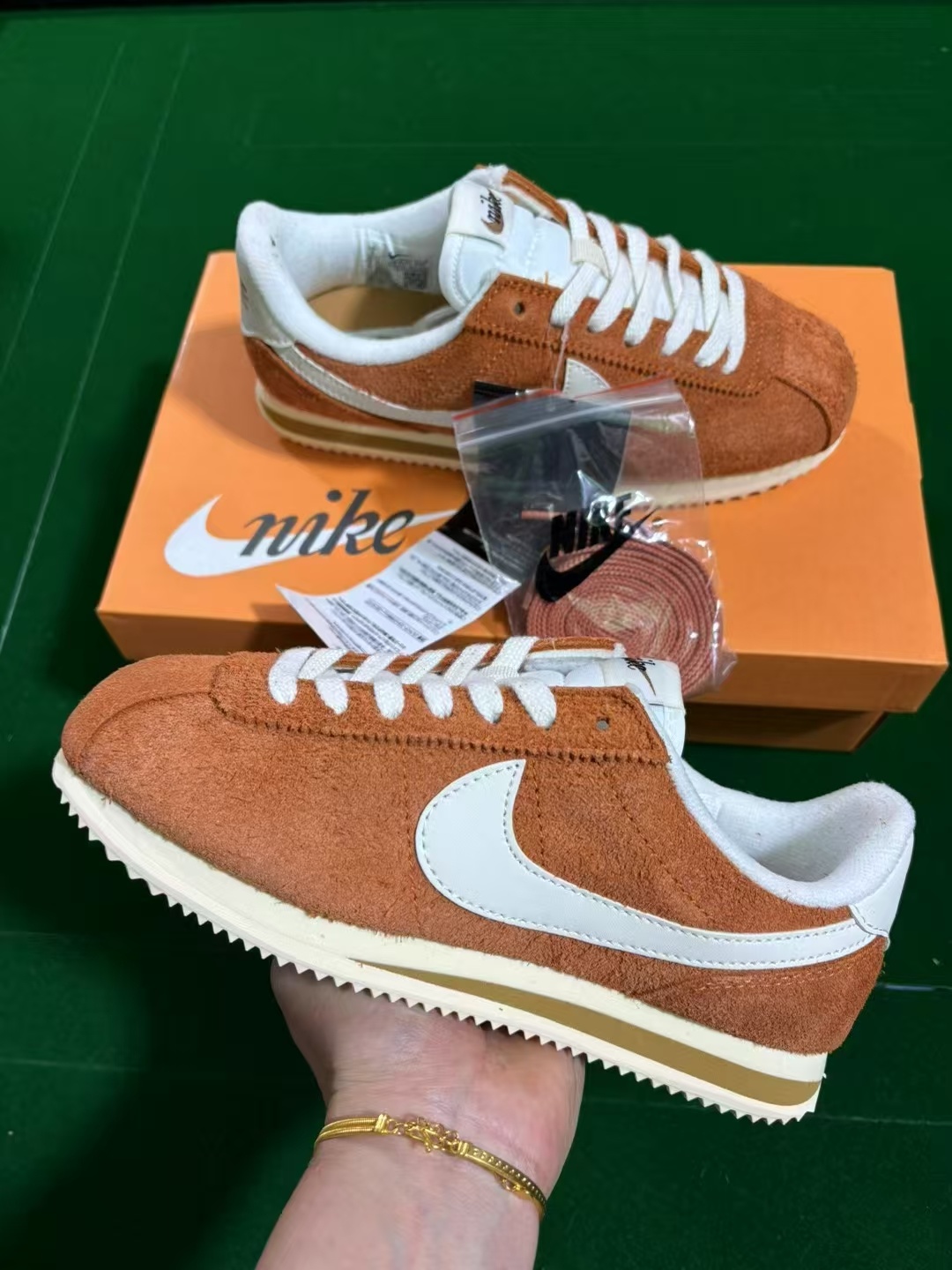 Nike Cortez（H-15）