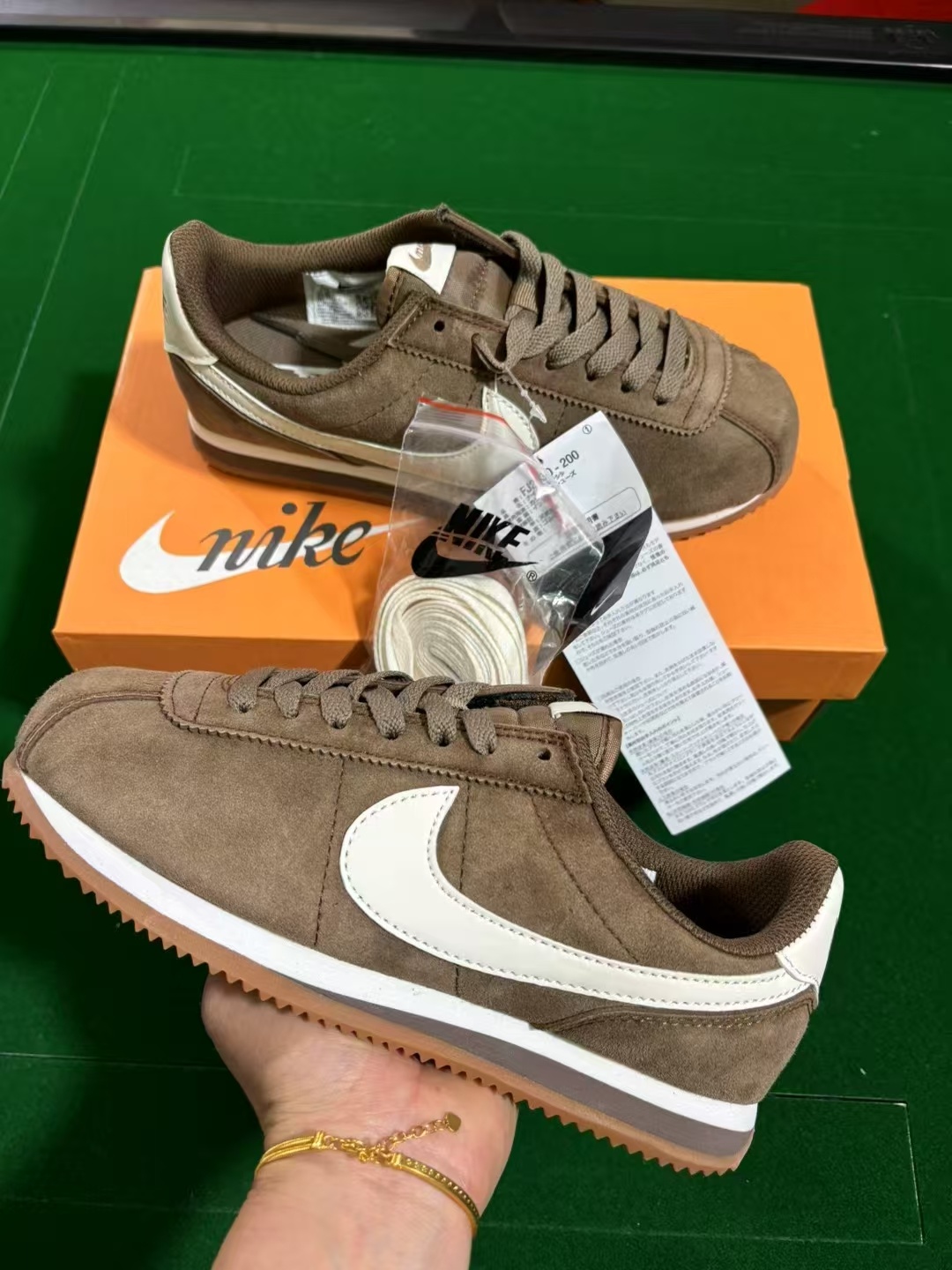 Nike Cortez（H-15）