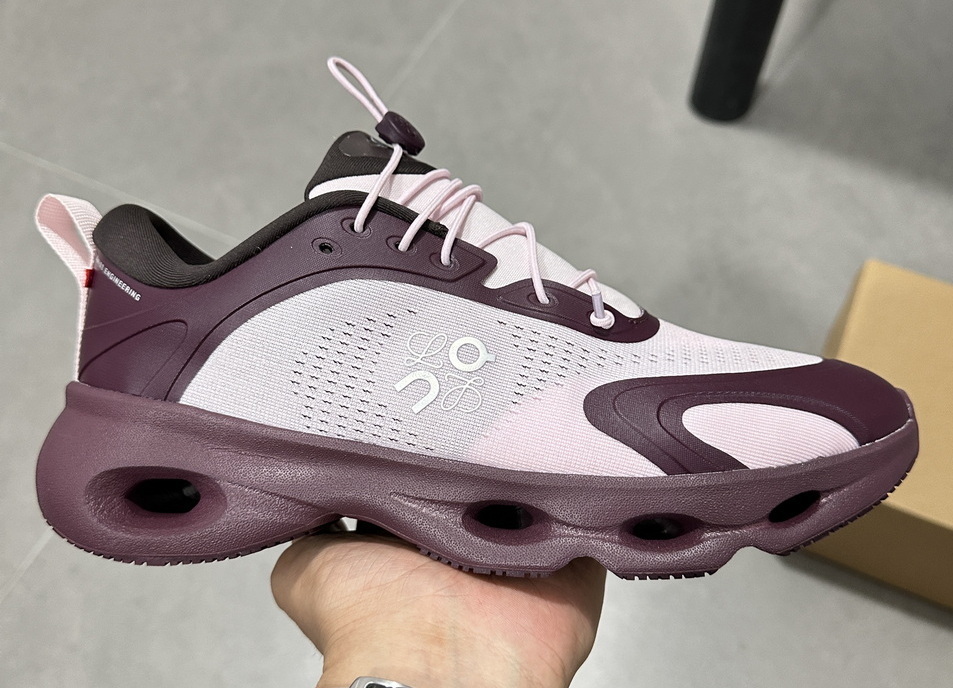 On Cloudsolo x Loewe #lf-89
