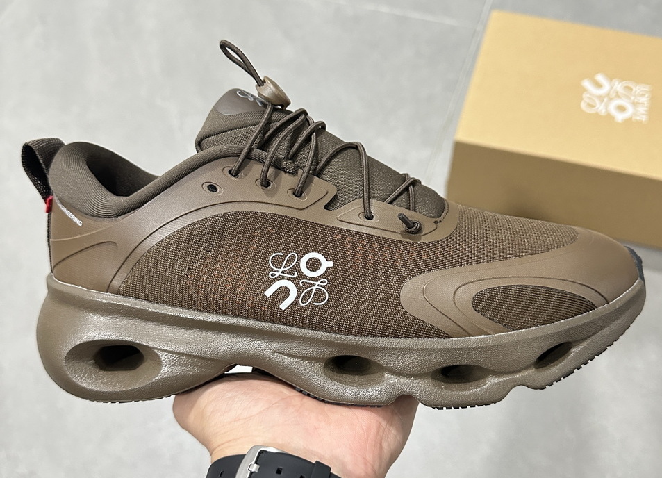 On Cloudsolo x Loewe #lf-89