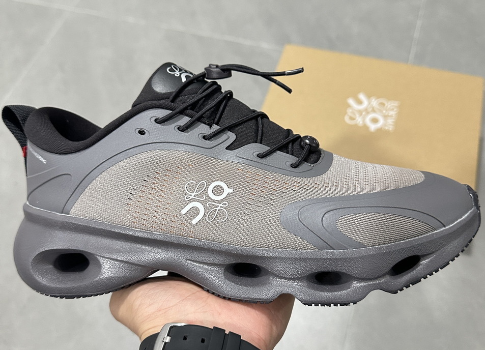 On Cloudsolo x Loewe #lf-89