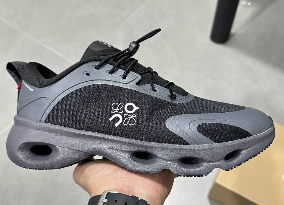 On Cloudsolo x Loewe #lf-89
