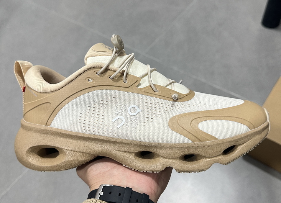 On Cloudsolo x Loewe #lf-89