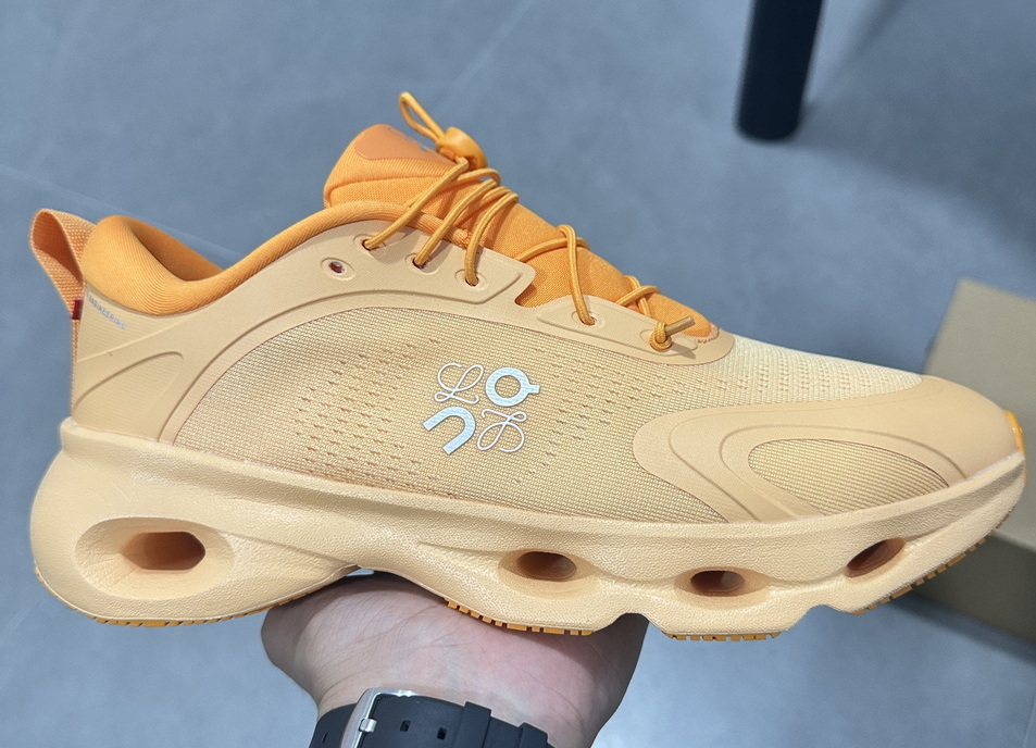 On Cloudsolo x Loewe #lf-89