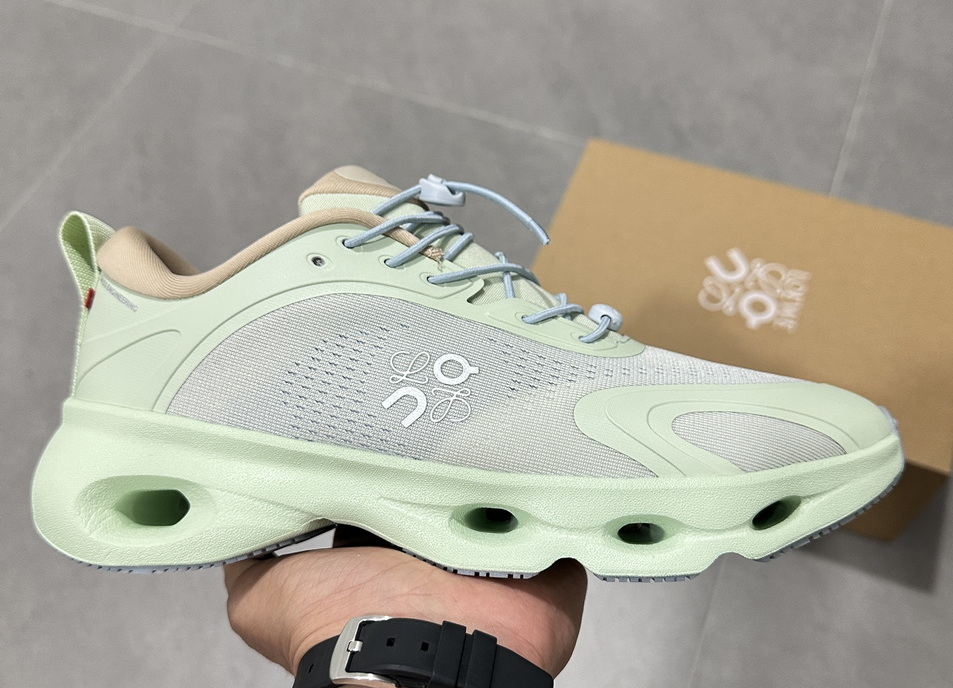 On Cloudsolo x Loewe #lf-89