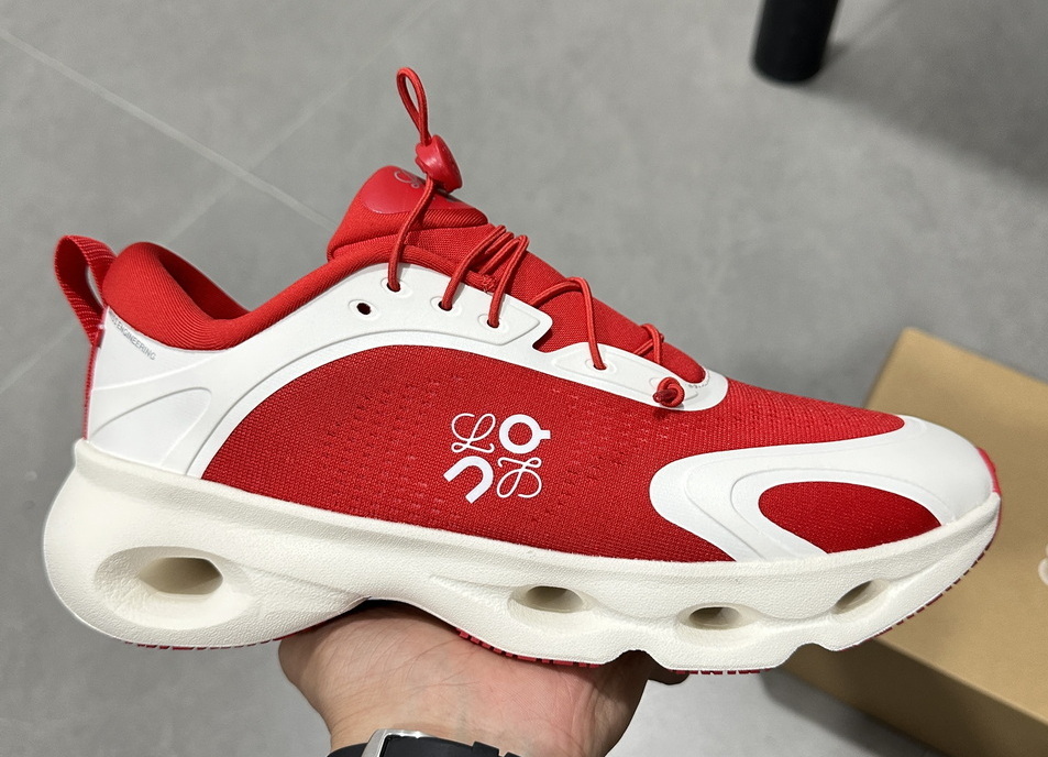 On Cloudsolo x Loewe #lf-89