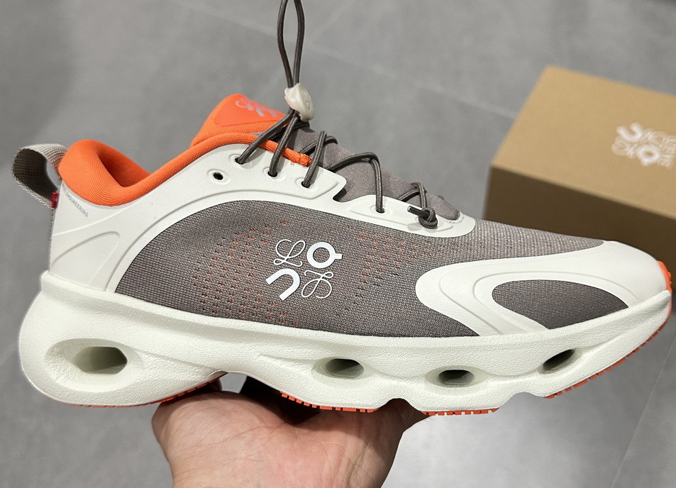 On Cloudsolo x Loewe #lf-89