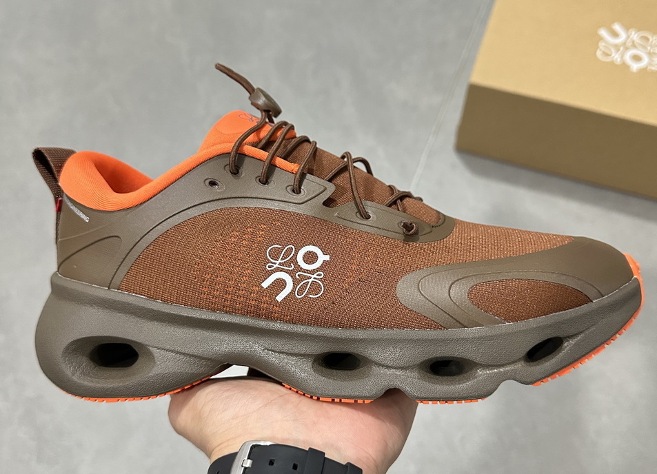 On Cloudsolo x Loewe #lf-89