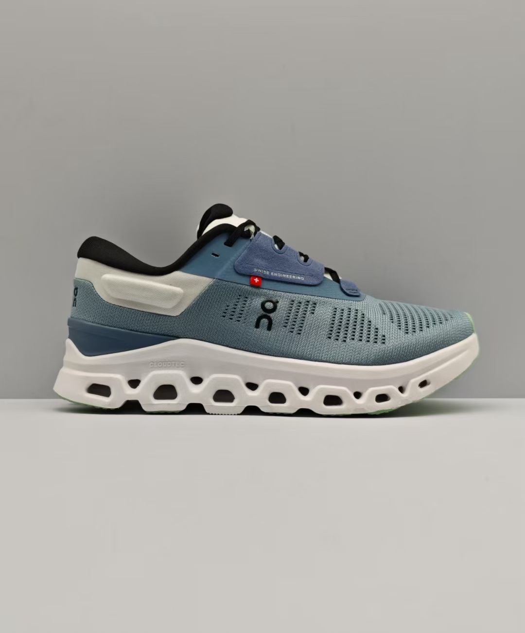 On CloudStratus 3（J-42）