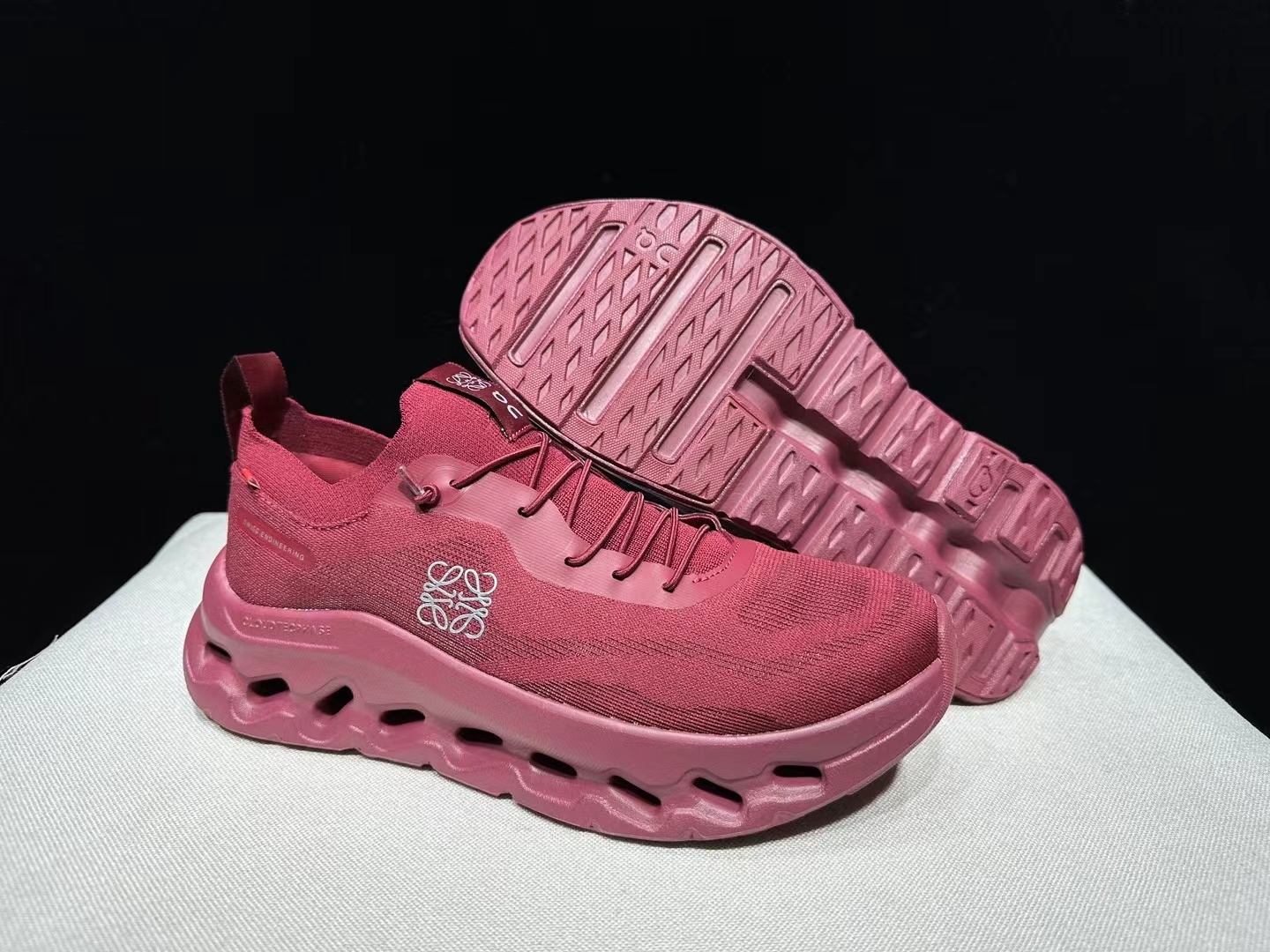 On Cloudtilt X Loewe #531（J-18）