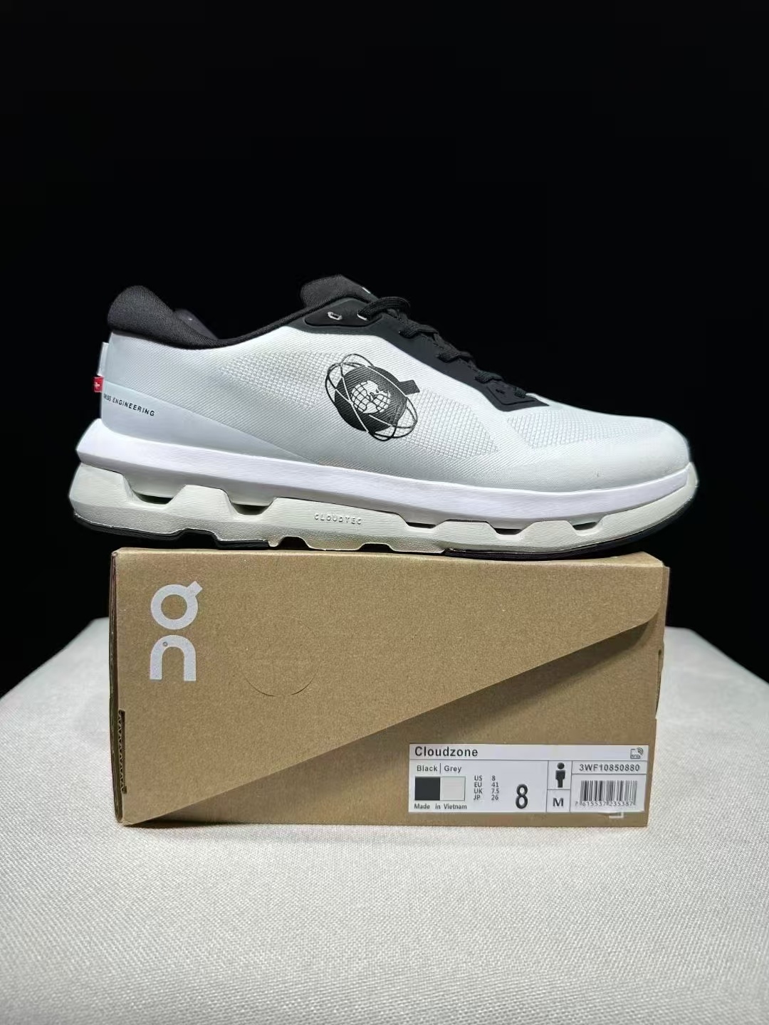 Kith X  On Cloudzone（J-18, F36）