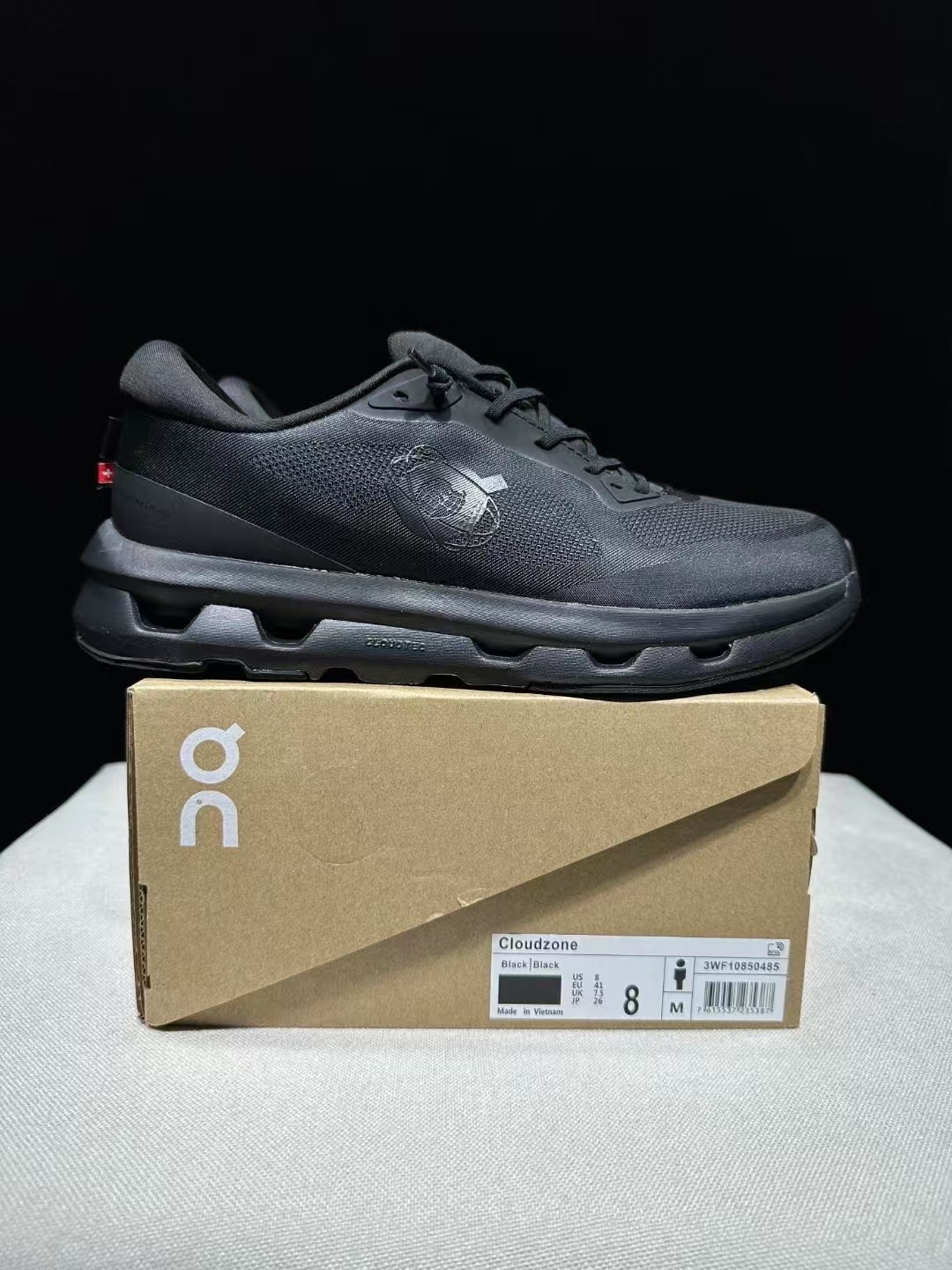 Kith X  On Cloudzone（J-18, F36）