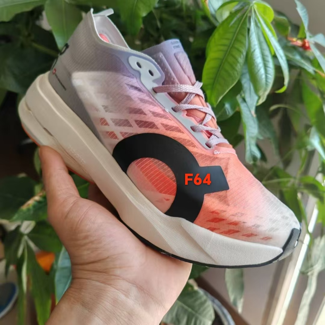 On Running（F64）