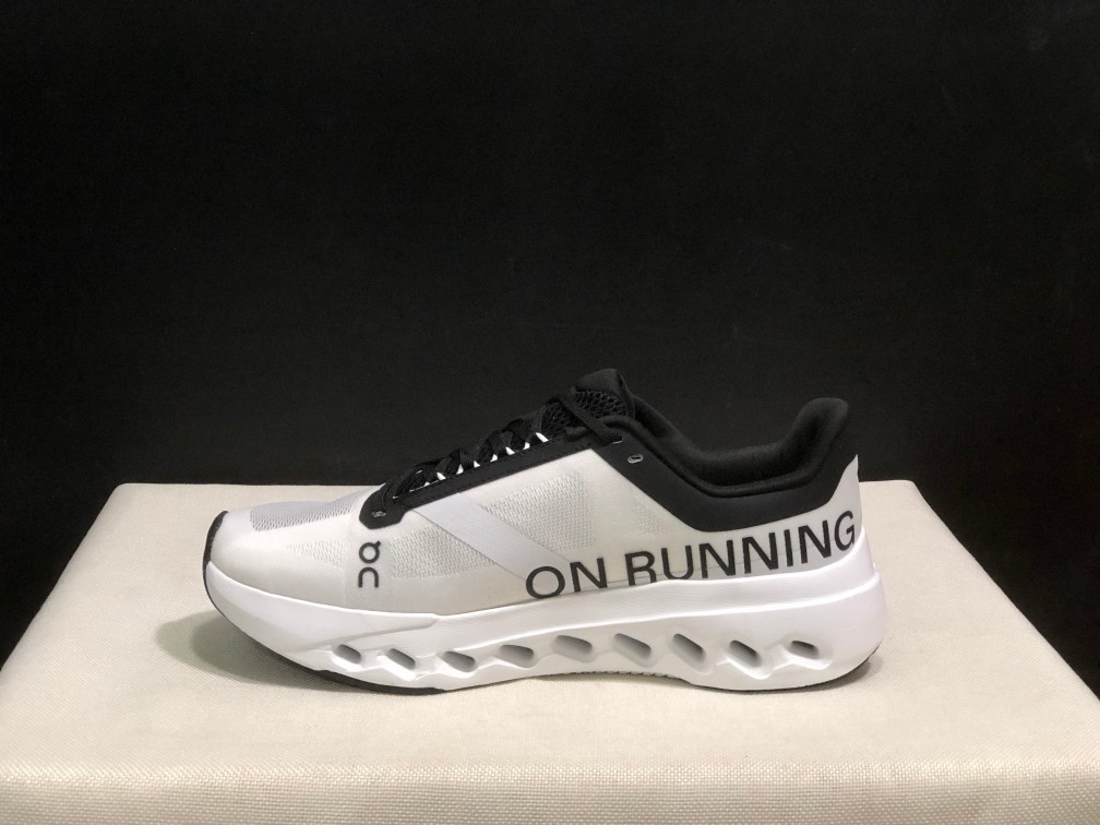On Cloudsurfer Next