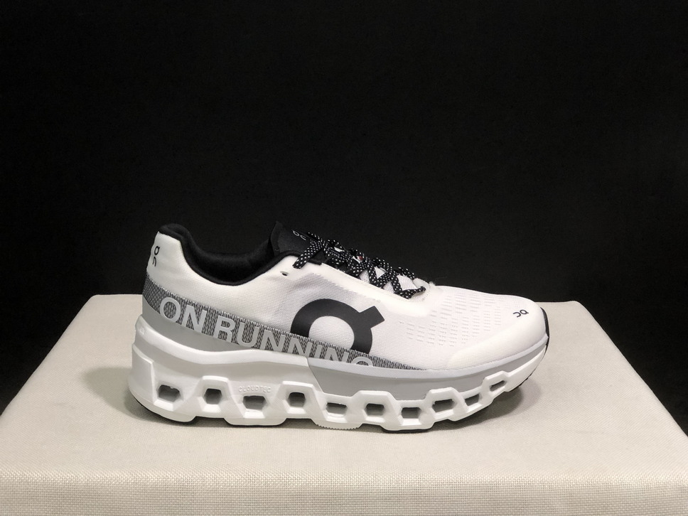 On Running Cloudmonster 2 织物 (H-1681)
